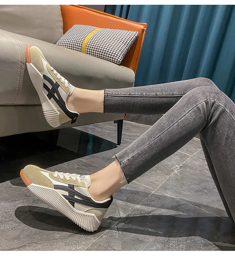 Luna™ Ortopediska Sneakers – Tidlös Stil & Ultimat Komfort