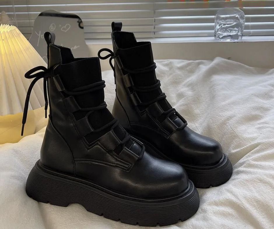ModiBoots - Chunky Lace-Up Boots | Komfort och Stil för Varje Dag
