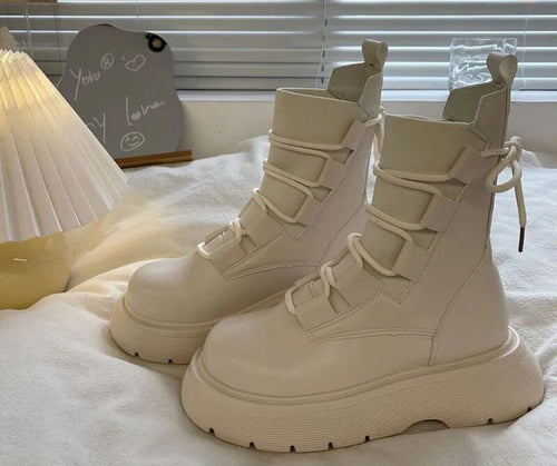 ModiBoots - Chunky Lace-Up Boots | Komfort och Stil för Varje Dag